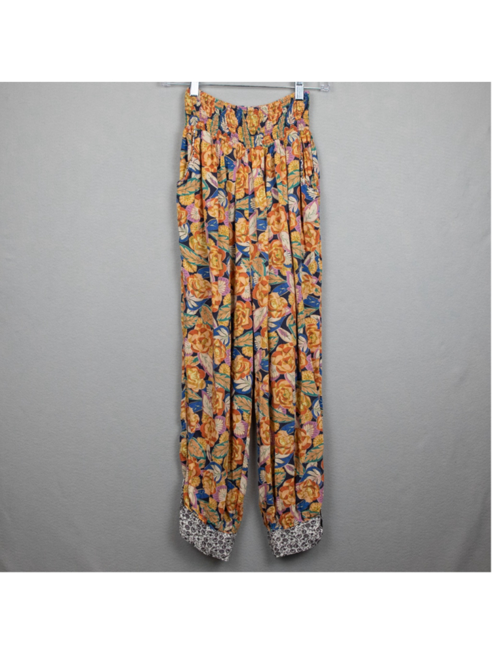 Anthropologie Sheri floral harem pants-S